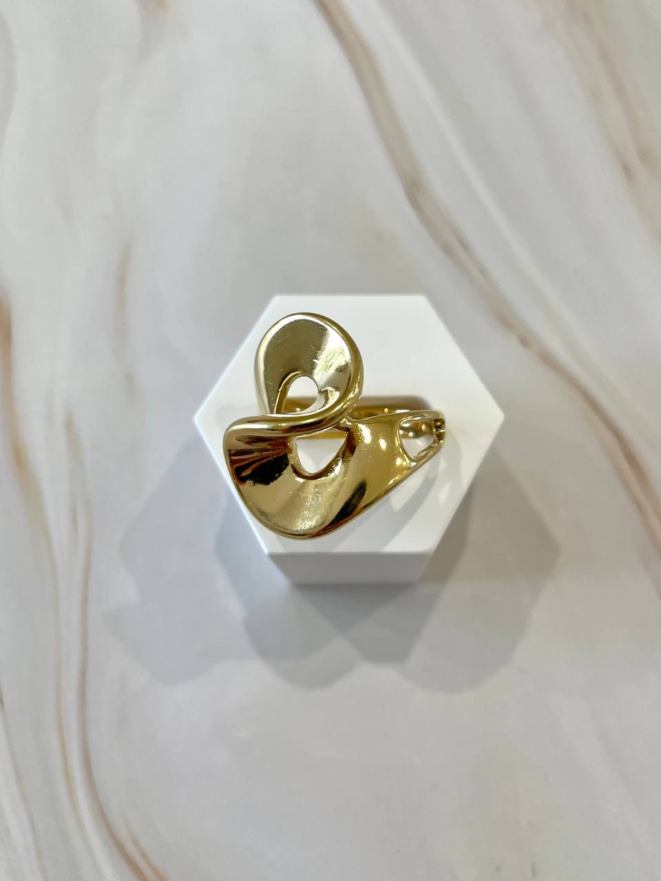 Anello intreccio