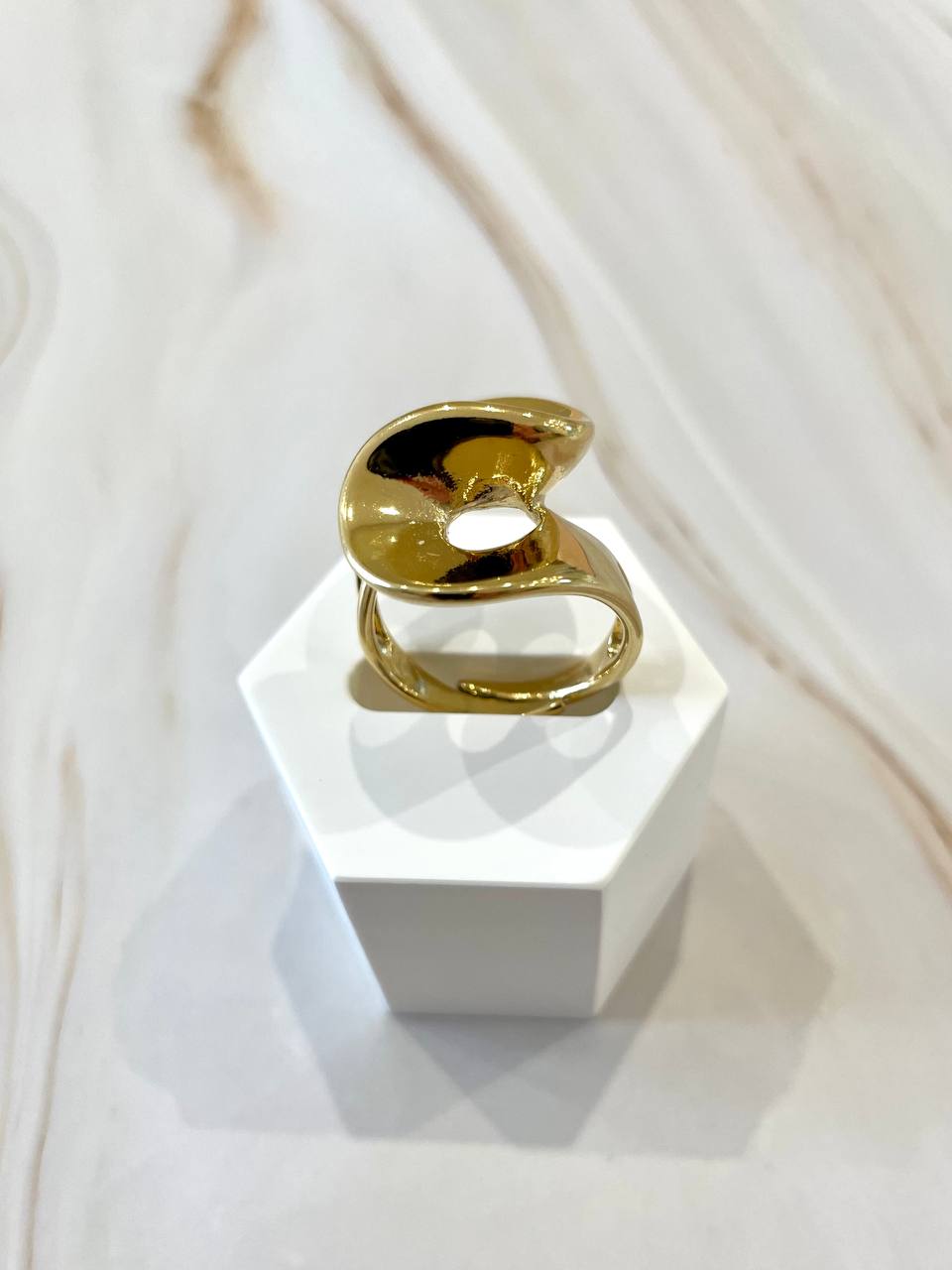 Anello intreccio