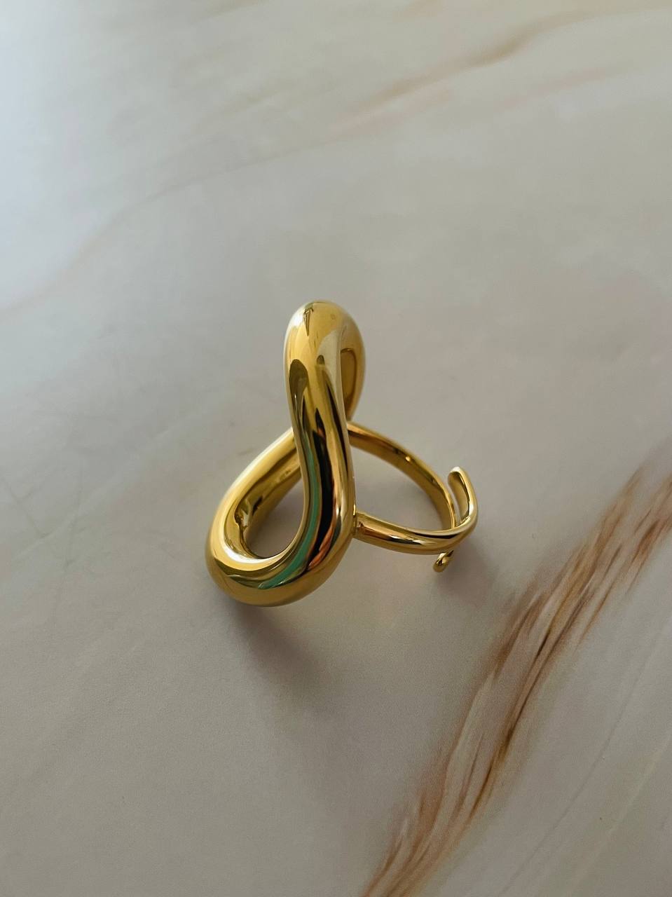 Anello onda sottile