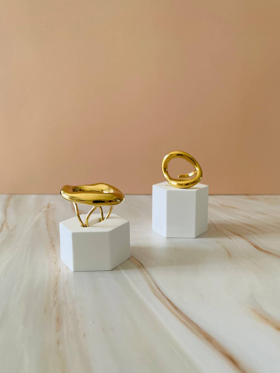 Anello onda sottile