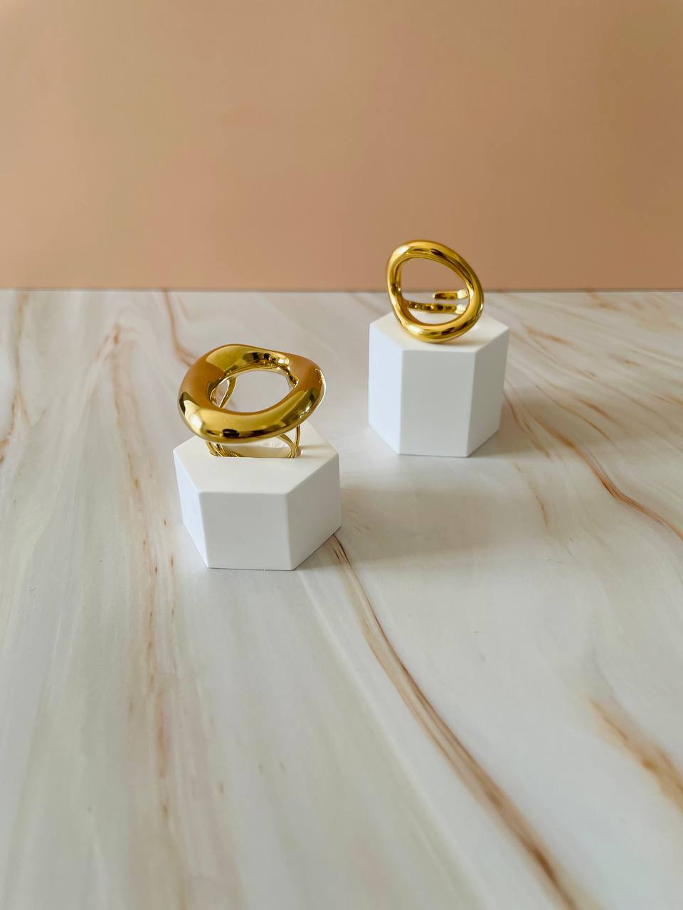Anello onda sottile