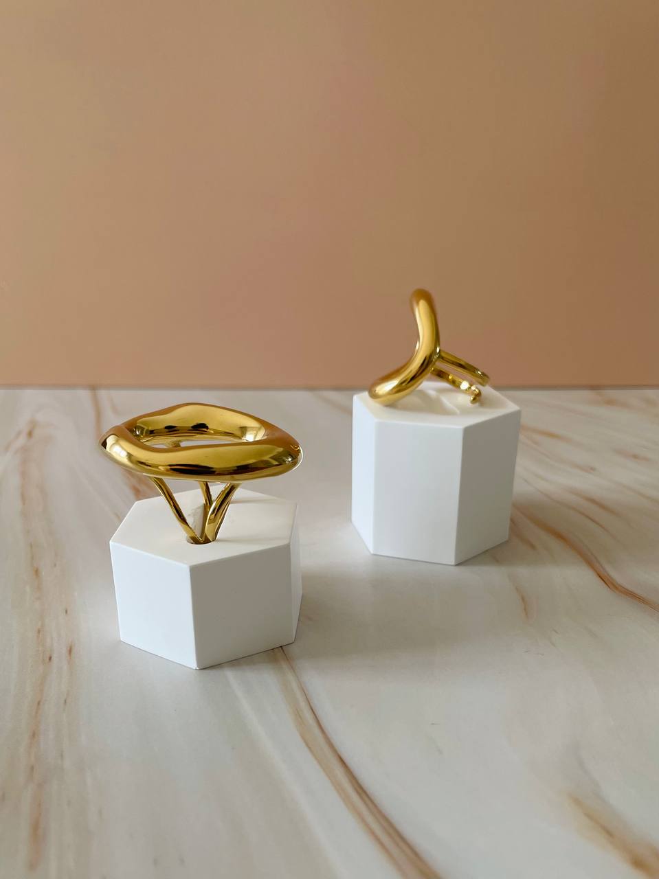 Anello onda sottile