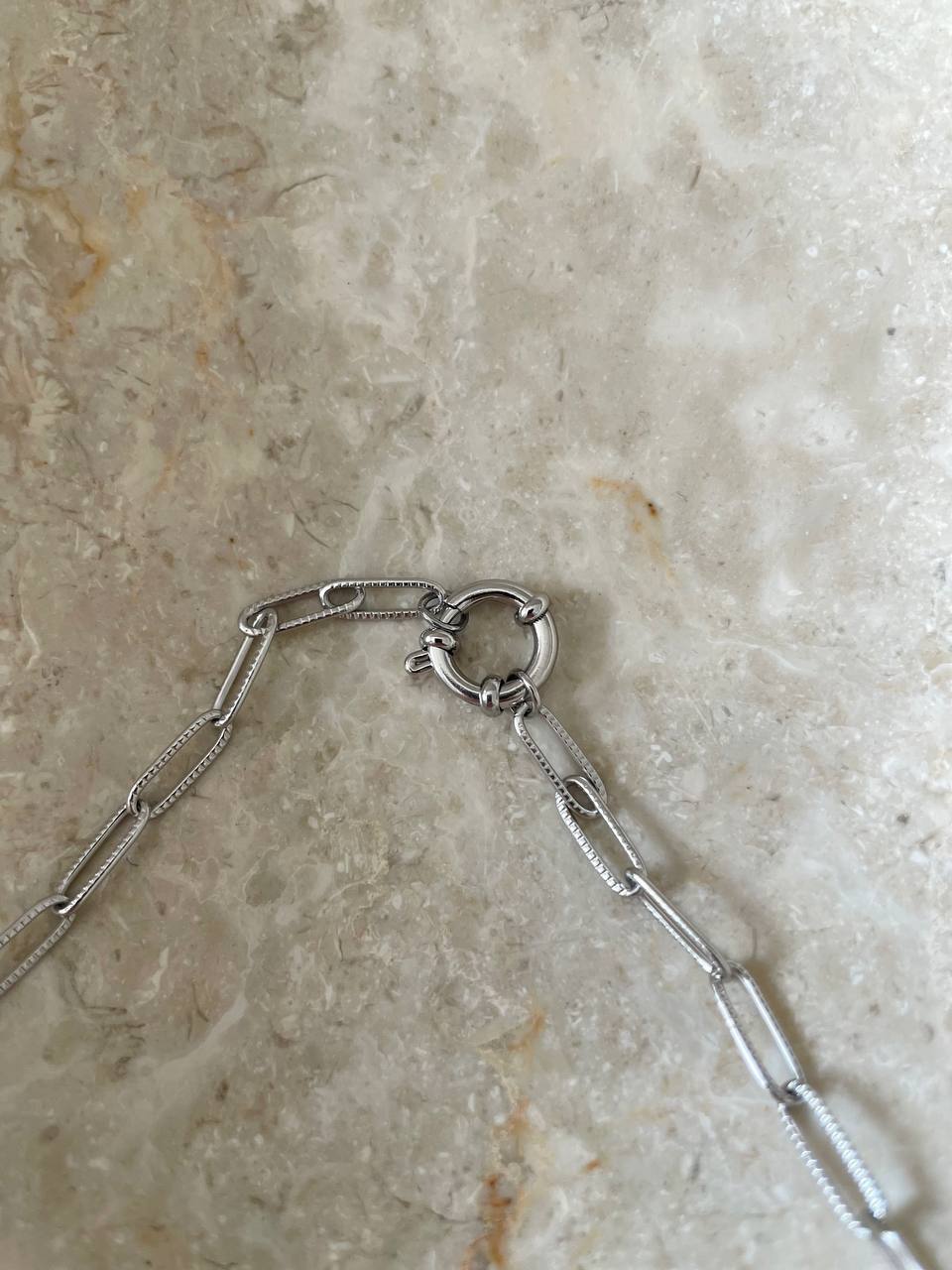 Collana catena con nodo