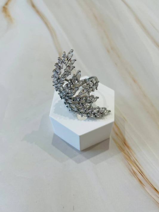 Anello foglia con strass