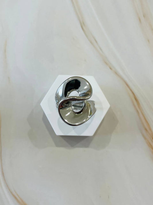 Anello intreccio