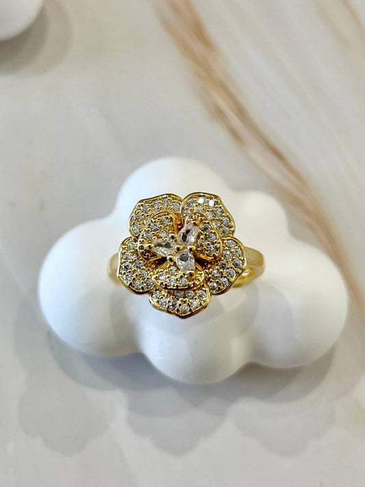 Anello rosa con strass