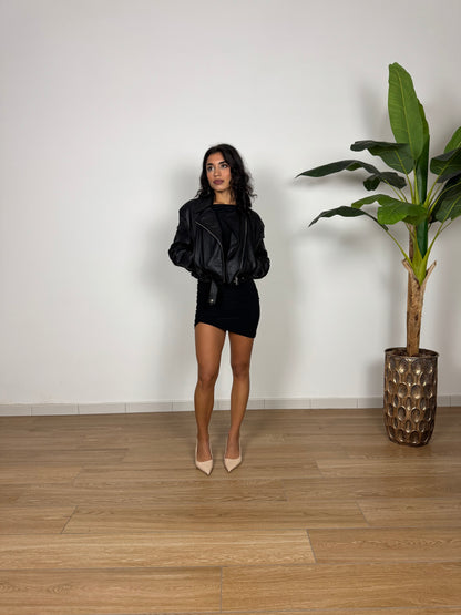Chiodo in ecopelle crop
